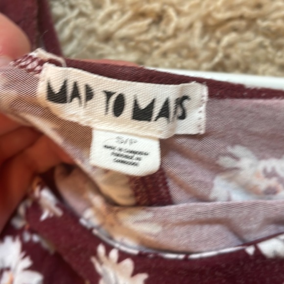 Map to Mars Small Floral Long Sleeve - Picture 3 of 3